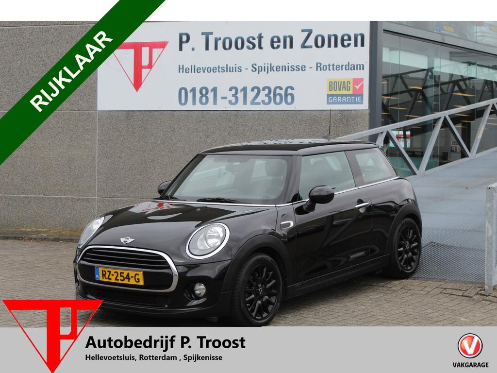 MINI Mini 1.5 Cooper Business Navigatie/Airco/Cruise control, Auto's, Voorwielaandrijving, 12 maanden, Gebruikt, 4 stoelen