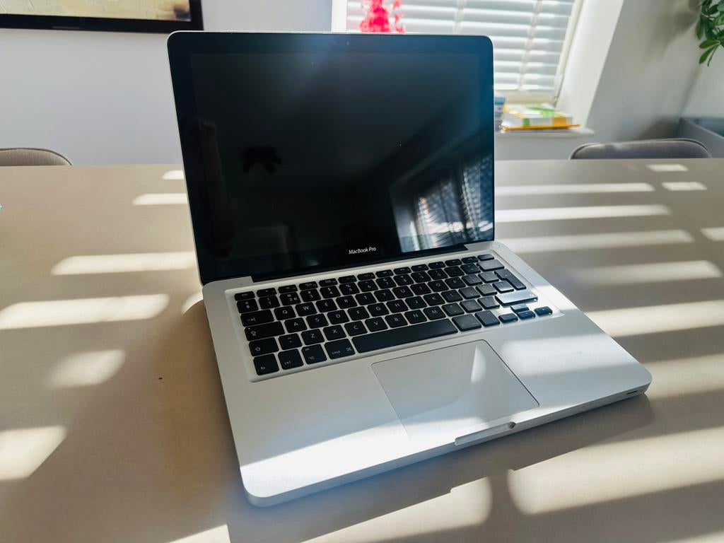 Macbook Pro 2011 13” 8GB 750GB SSD, MacBook Pro, Gebruikt, 2 tot 3 Ghz, Qwerty