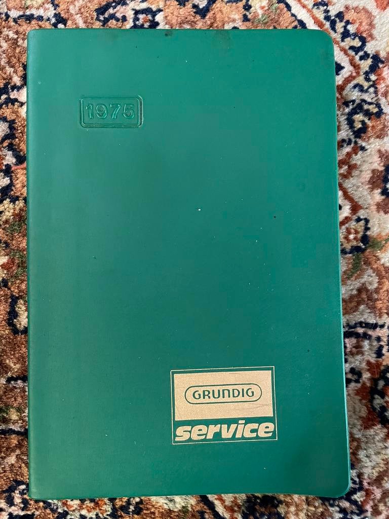 Grundig servicegids  , 1975, Ophalen of Verzenden, Audio en Video