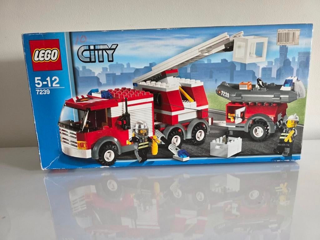 Lego City Brandweerwagen (nieuw) met reddingsboot (Set 7239), Ophalen of Verzenden, Nieuw, Complete set, Lego