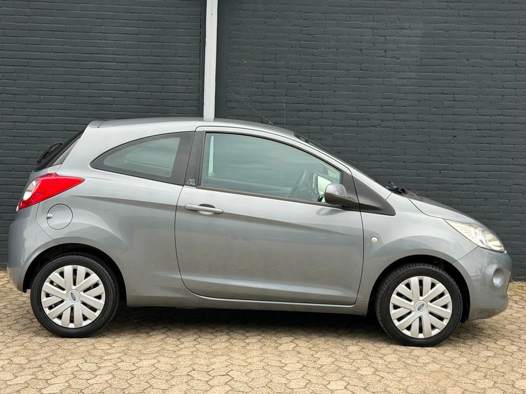Ford Ka 1.2 Titanium AIRCO-CLIMA PDC NIEUW APK NAP, Voorwielaandrijving, Stof, Gebruikt, 4 cilinders