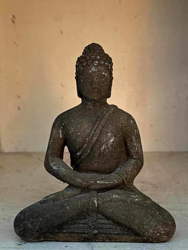 Stenen Boeddhabeeld - Rust, Wijsheid & Geluk (15cm), Ophalen of Verzenden, Gebruikt