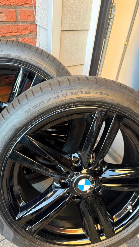 BMW velgen met Pirelli banden 225/45 R18, 18 inch, Gebruikt, Banden en Velgen, Ophalen of Verzenden
