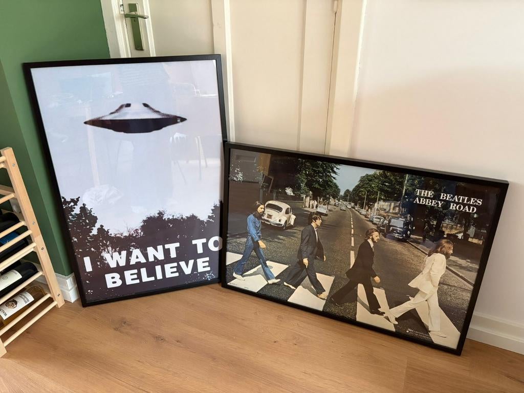 2 posters in lijst, Ophalen, Rechthoekig Staand, Met lijst, Zo goed als nieuw