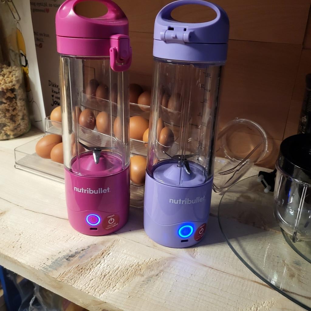 Nutribullet Blender To Go - Roze & Paars (2 stuks), Ophalen of Verzenden, Zo goed als nieuw, Blender to go