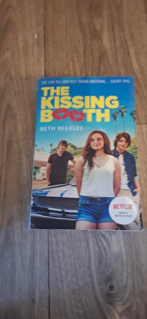 The Kissing Booth - Beth Reekles (Netflix film), Boeken, Ophalen of Verzenden, Zo goed als nieuw, Beth Reekles, Nederland
