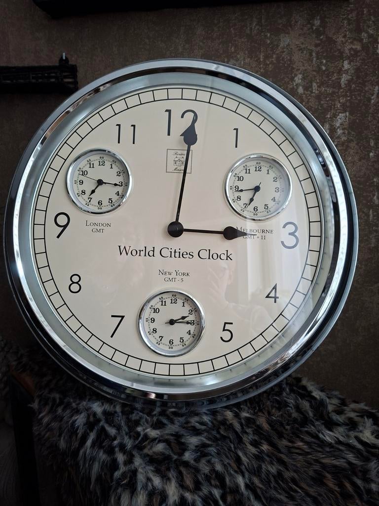 Riviera Maison Klok Zilverkleurig 50cm World Cities Clock, Huis en Inrichting, Woonaccessoires | Klokken, Ophalen, Gebruikt, Analoog