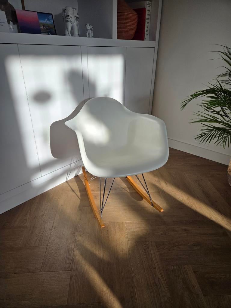 Vitra Eames RAR schommelstoel - Wit - Esdoorn/Metaal, Ophalen, Gebruikt, Wit, Eén