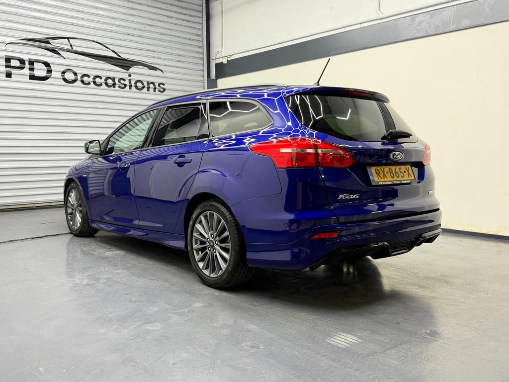 Ford Focus Wagon 1.0 ST-Line - NAP - Clima - Cruise - Navi -, Gebruikt, Blauw, Origineel Nederlands, Handgeschakeld