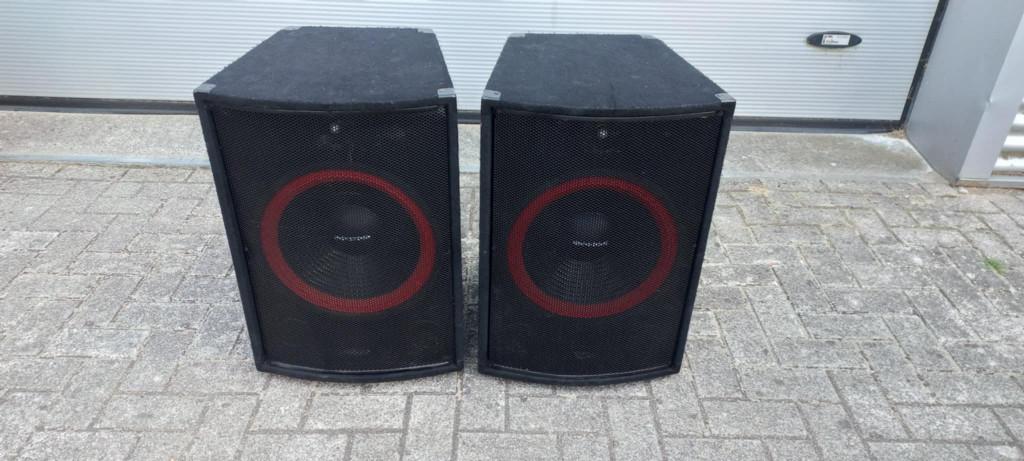 2 x JB systems TSX 12 speakers van 200 watt RMS + versterker, Gebruikt, 120 watt of meer, Front, Rear of Stereo speakers, Ophalen