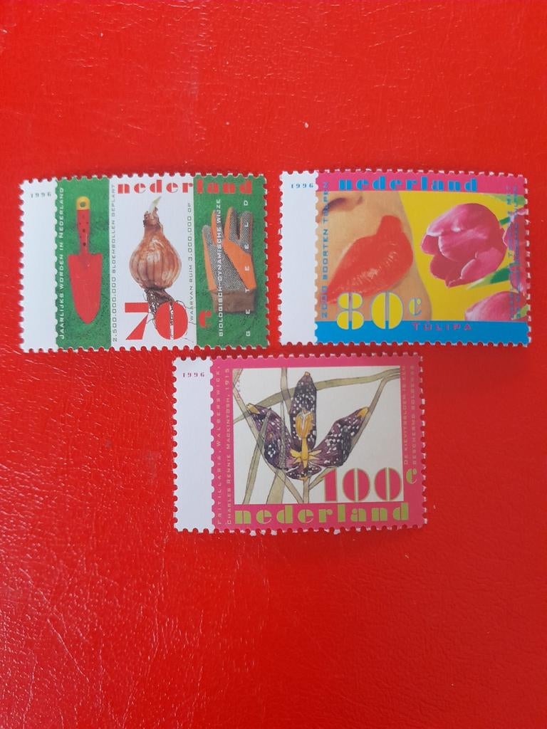 Postzegels Nederland (100), Ophalen of Verzenden