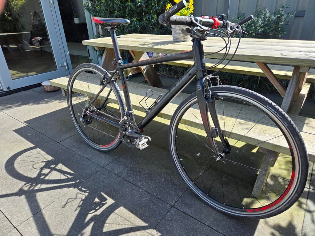 Cube Cross Road Pro 105 - Frame 53 cm, 28 inch, Gebruikt, Meer dan 20 versnellingen, 53 tot 57 cm