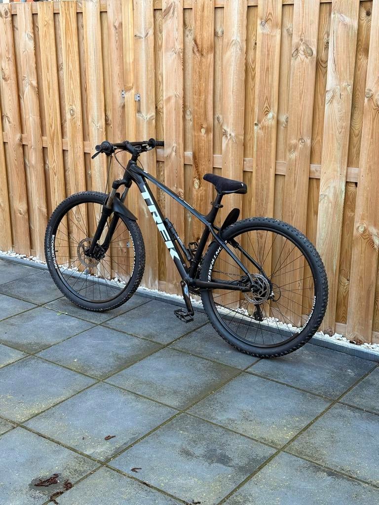 Trek Marlin 5 Mountainbike, Fietsen en Brommers, Ophalen, Hardtail, Heren, Zo goed als nieuw