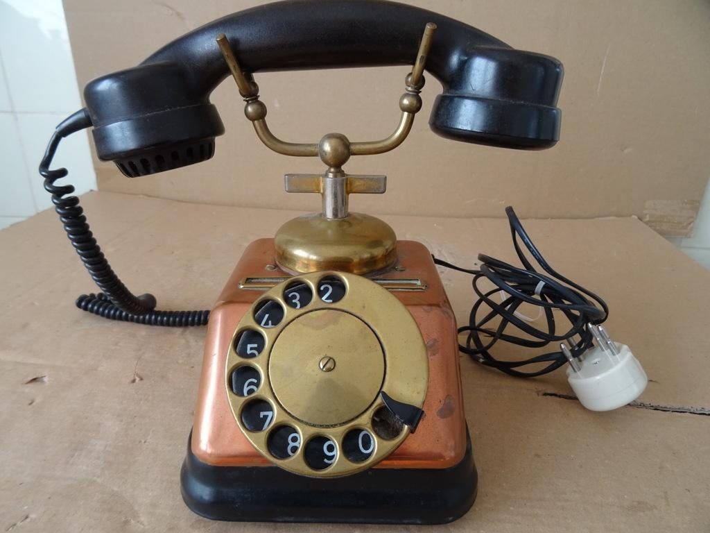 Antieke telefoon of vintage koperen telefoon telefoontoestel, Ophalen of Verzenden