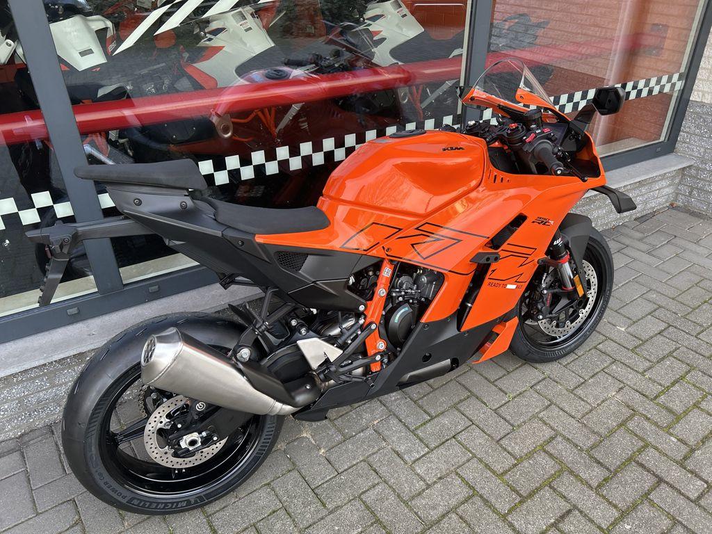 KTM 990 RC R 2026 - foto 3