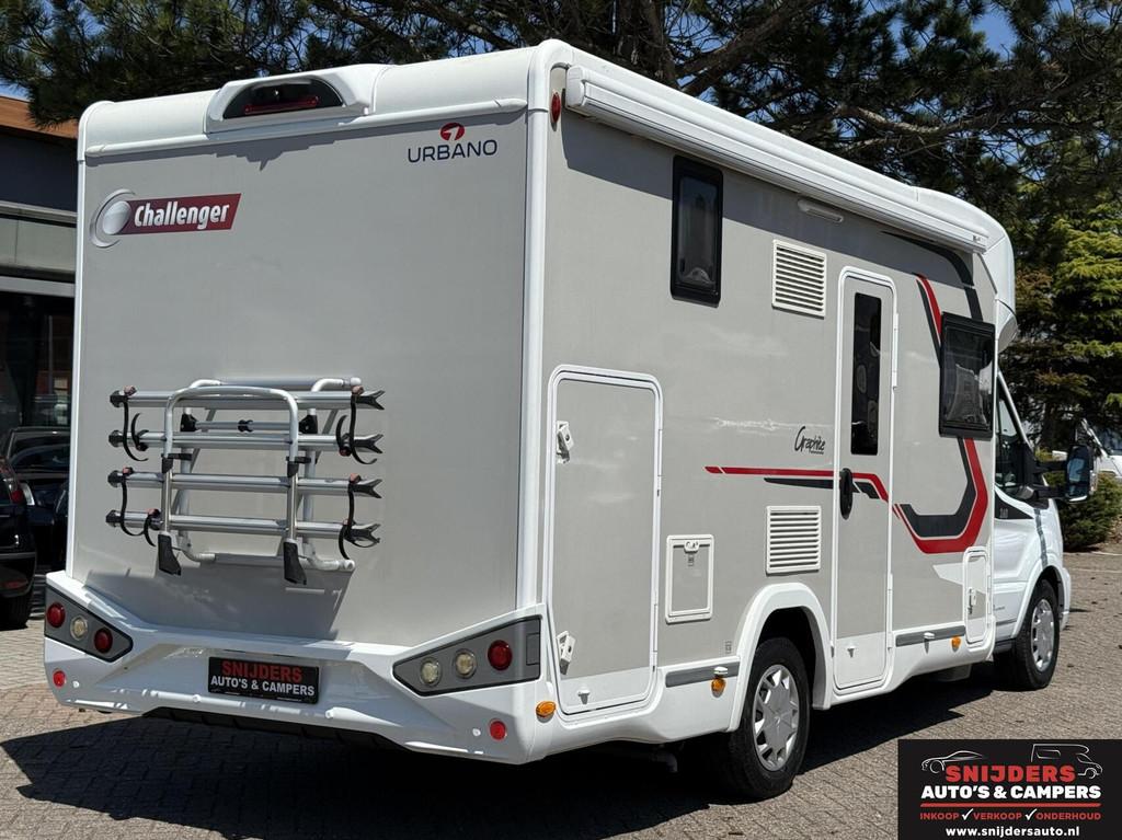 Challenger 260 GRAPHITE - 170PK - FACE TO FACE - AUTOMAAT, Automaat, Dakluik, Bedrijf, Diesel