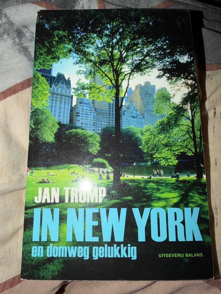 NK1.  J. Tromp - In New York. En domweg gelukkig, Ophalen of Verzenden, Zo goed als nieuw, J. Tromp, Noord-Amerika