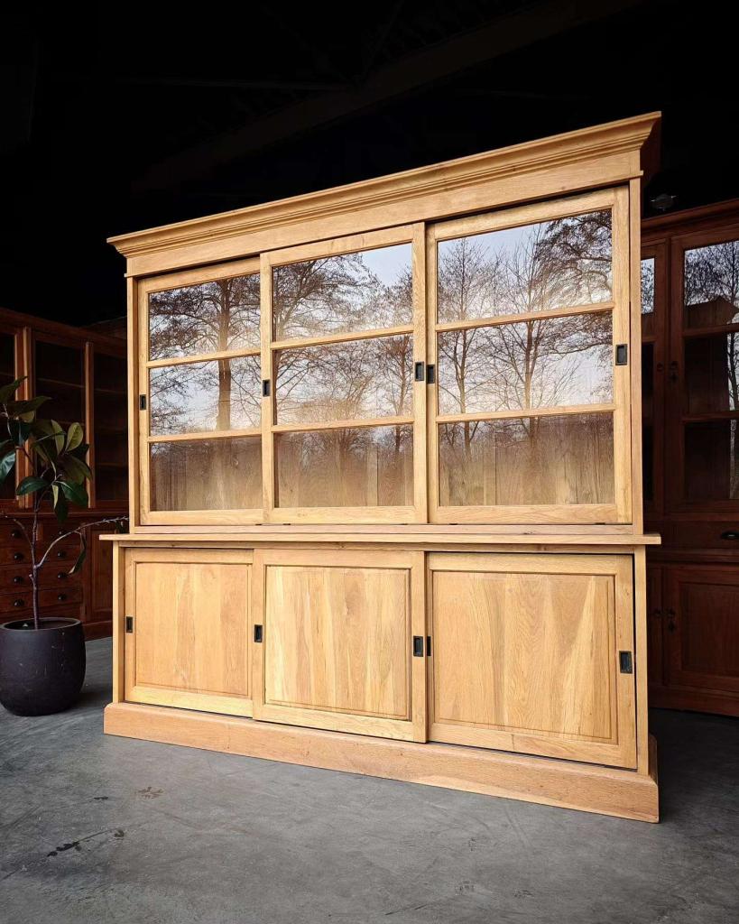 Grote eikenhouten winkelkast | Buffetkast schuifdeuren #2662, Niet ingevuld, 200 cm of meer, Niet ingevuld, Ophalen of Verzenden