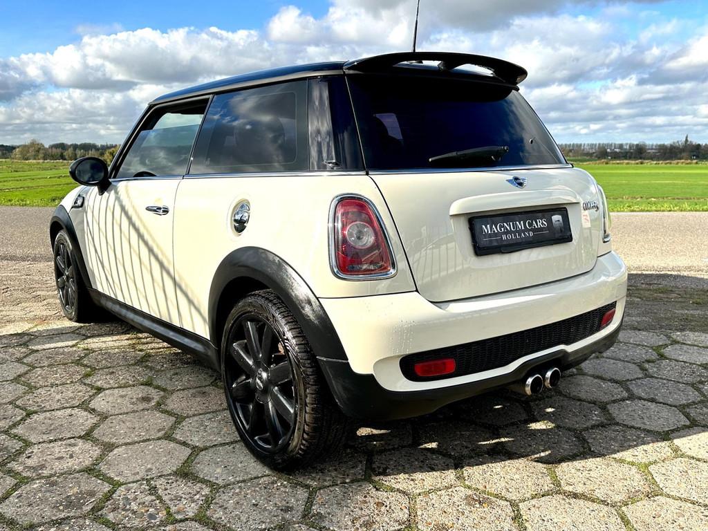 Mini Mini 1.6 Cooper S XENON VERL. LEDER NW APK AIRCO VELGEN, 4 cilinders, 4 stoelen, Leder, Bedrijf