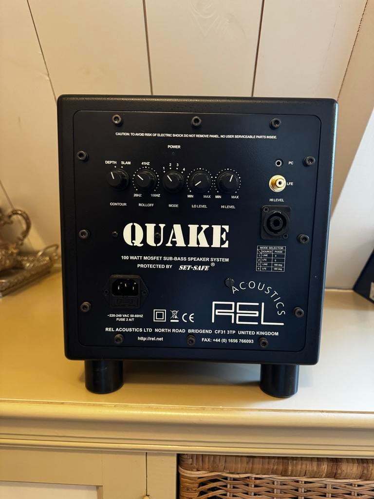 REL Acoustics Quake Subwoofer - 100 Watt MOSFET, Subwoofer, Zo goed als nieuw, 60 tot 120 watt, Ophalen