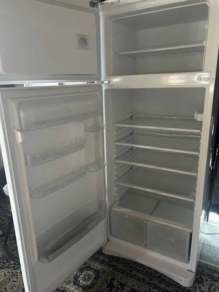 Indesit koelkast met vriesvak, Ophalen, 150 tot 200 liter, Gebruikt, 60 cm of meer