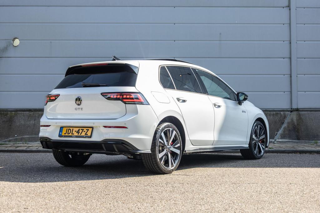 Volkswagen Golf GTE 1.5 eHybrid 272pk | Panoramadak | Trekha, Auto's, Volkswagen, Stof, 1498 cc, 150 min, 1700 kg
