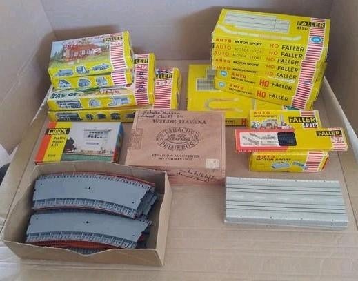 Doos Faller racebaan delen jaren '70 deels originele doosjes, Overige merken, Gebruikt, Onderdelen, Ophalen of Verzenden