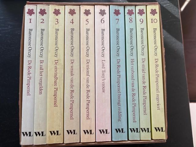 de rode pimpernel 10 boeken in een box, Ophalen of Verzenden, Gelezen