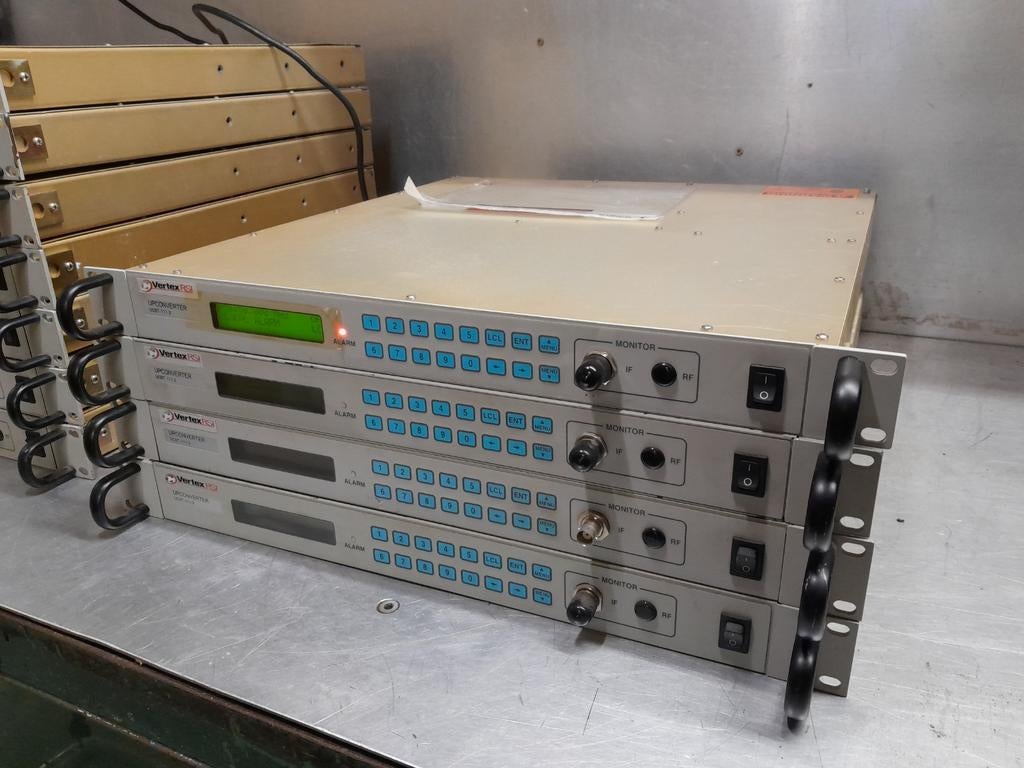Vertex RSI up converter UCBT-111-2 Digital Tracking C-Band, Telecommunicatie, Zenders en Ontvangers, Ophalen of Verzenden