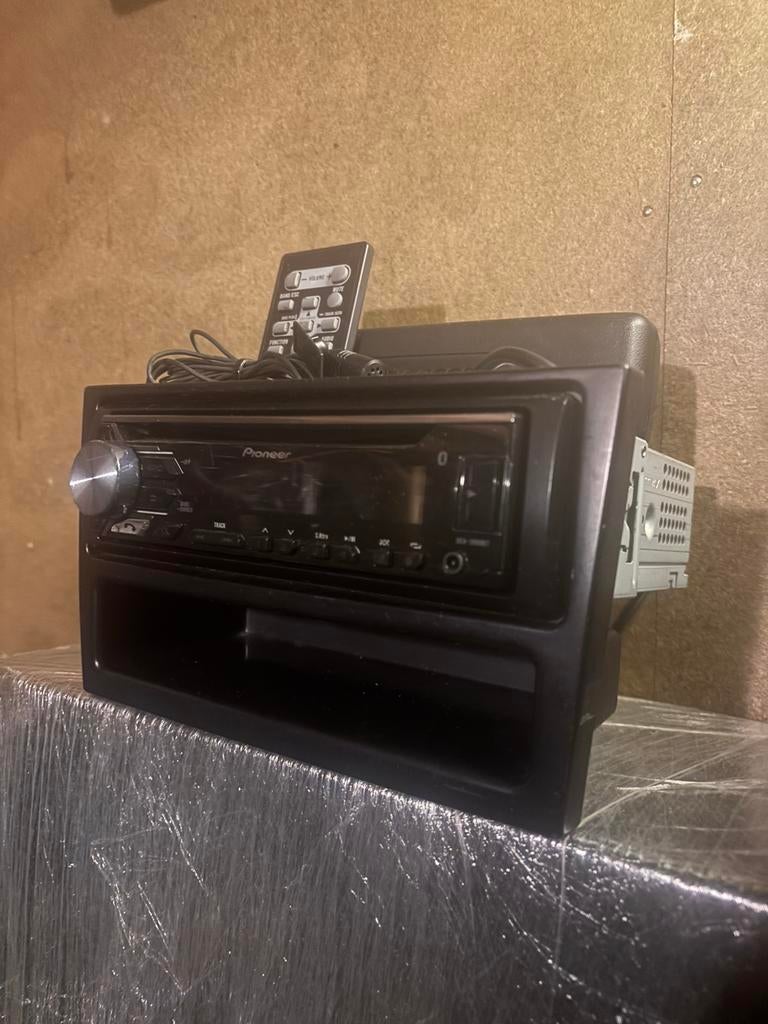 Pıoneer Deh-3900BT Opel Corsa Inbouw Frame Als Nıeuw, Ophalen, Zo goed als nieuw