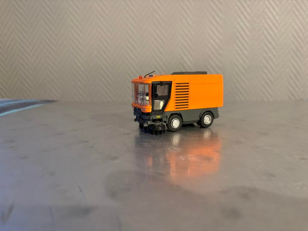 Ravo veegmachine oranje, Ophalen of Verzenden, Zo goed als nieuw, Bus of Vrachtwagen, Overige merken