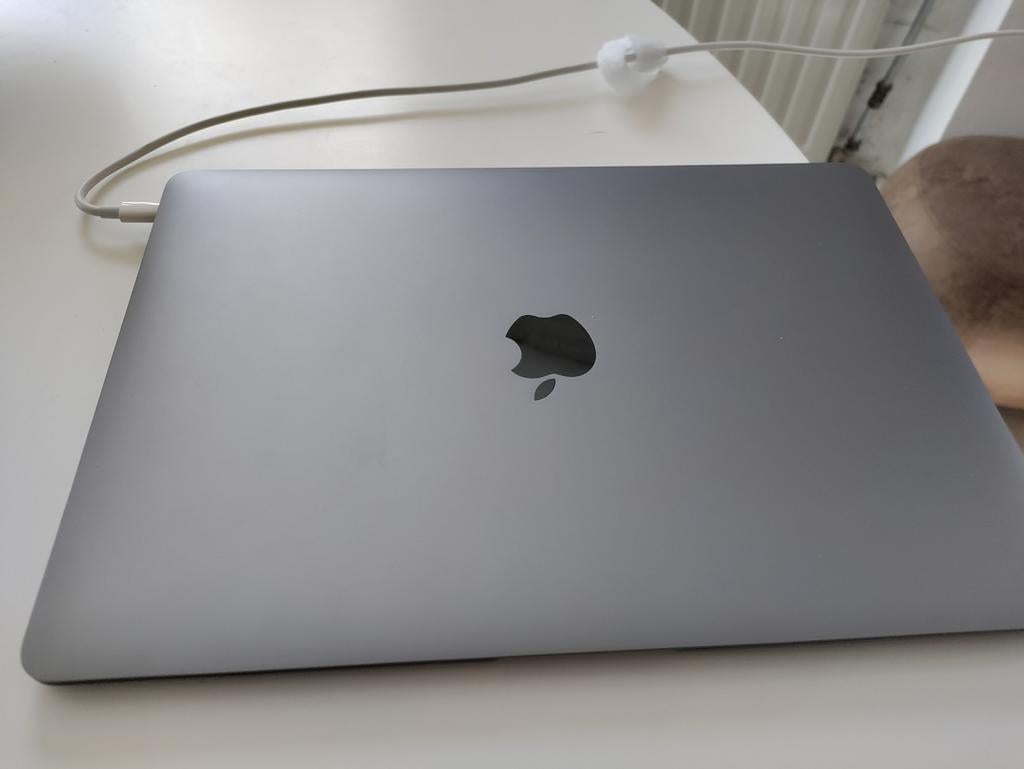 macbook Air, A1932, 8gb/256gb versie!, lader + 20, 256 GB, Qwerty, 8 GB, 13 inch