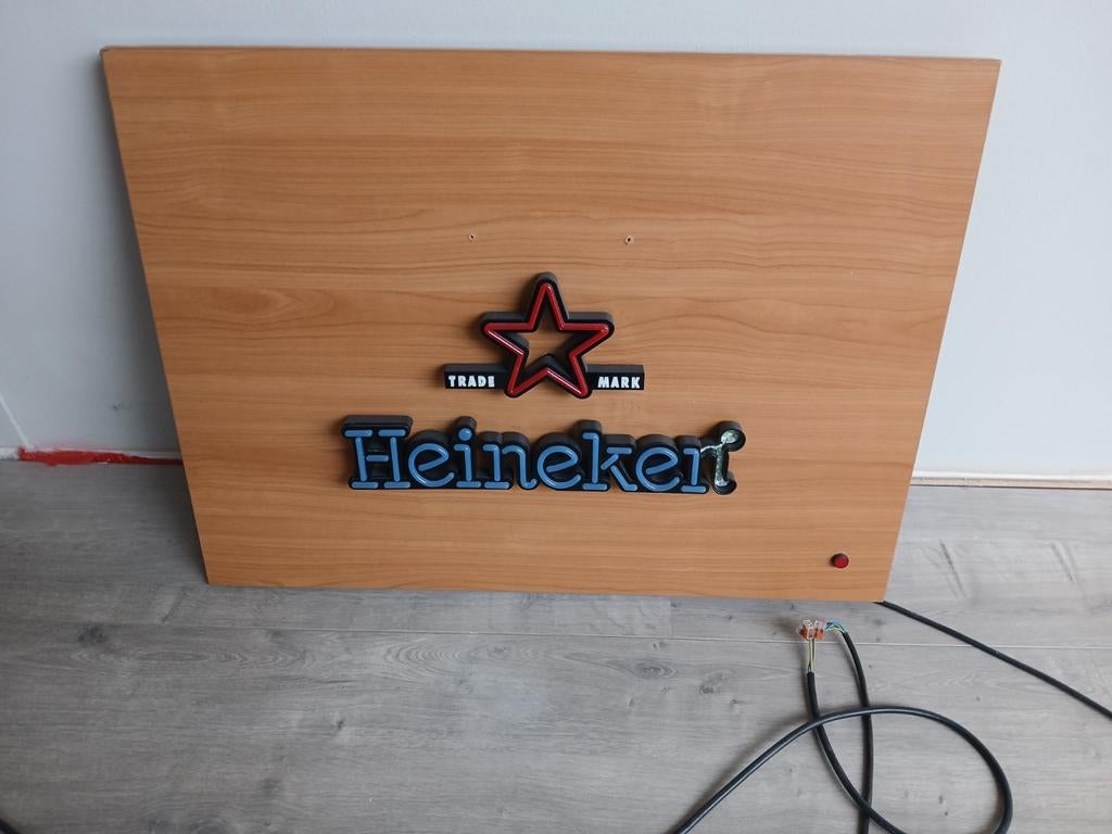 Heineken lichtbak, Ophalen, Gebruikt, Dartbord