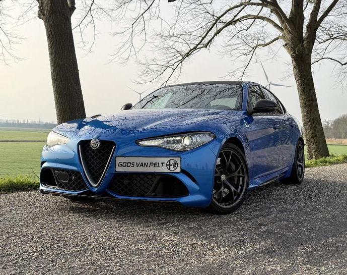 Alfa Romeo Giulia 2.9 QV V6 510pk Automaat (2021), Automaat, Achterwielaandrijving, 510 pk, Blauw