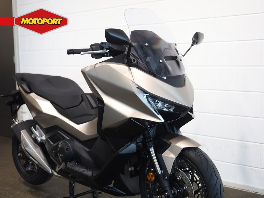 Honda NSS 750 FORZA (bj 2026), Scooter, Doornveld 180
B 1731  ZELLIK, BE, Bedrijf, Mc.benelux@honda-eu.com