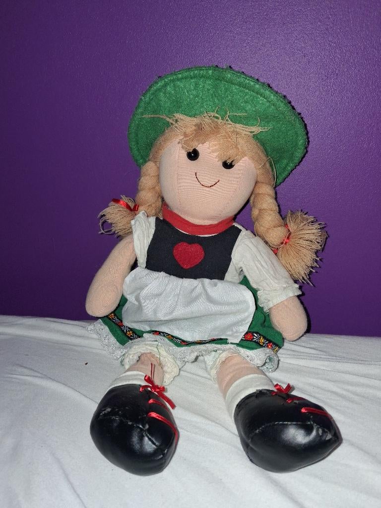 Stoffen pop Heidi, Ophalen, Zo goed als nieuw, Babypop