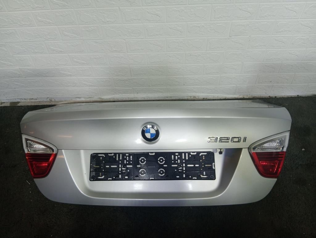 BMW E90 Sedan Achterklep Kofferklep met lampen en slot, Ophalen, Gebruikt, Achterklep, Achter