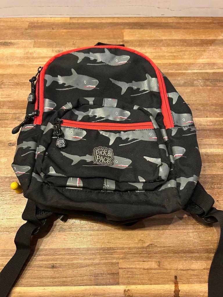 Pick & pack rugtas haaien 30x30cm, Kinderen en Baby's, Kindermode-accessoires, Ophalen of Verzenden, Zo goed als nieuw, Pick & Pack