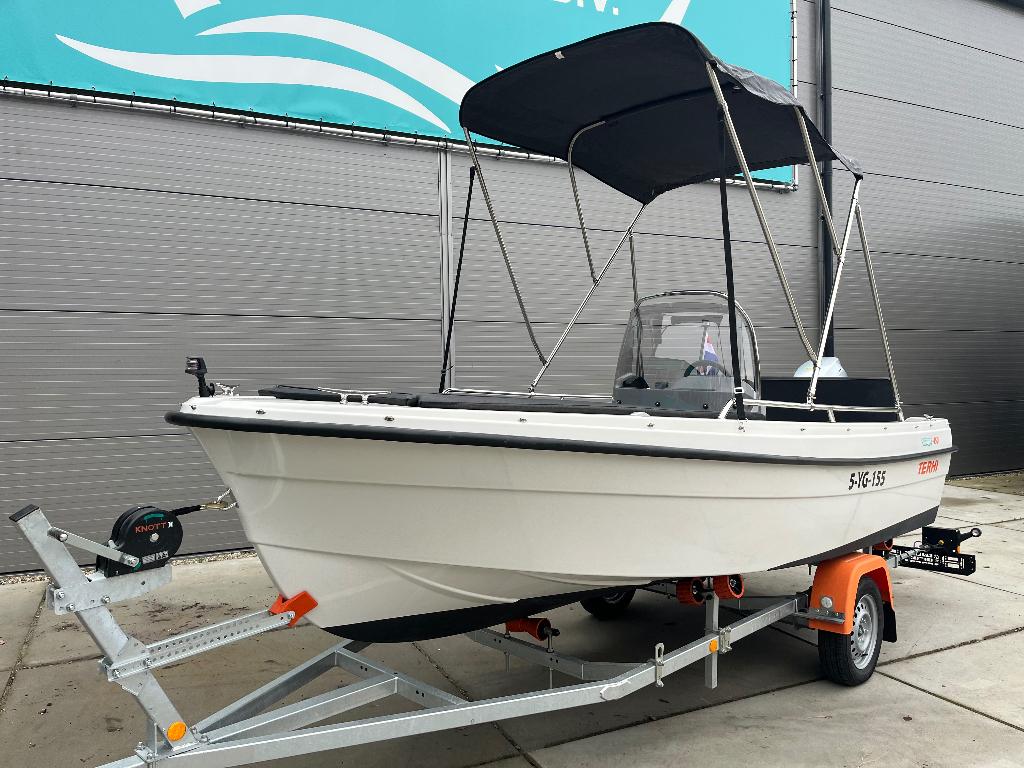 Terhi 450CC met 40PK Honda, aanhanger en fabrieksgarantie, Ophalen, Zo goed als nieuw, Minder dan 70 pk, 3 tot 6 meter