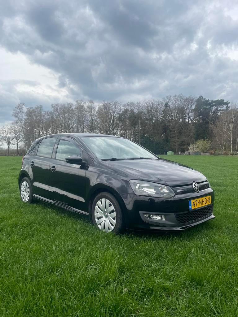 Volkswagen Polo 1.2 TDI 75PK 5D Bluemotion 2010 Zwart, Auto's, Voorwielaandrijving, 74 pk, 1199 cc, 96 €/maand