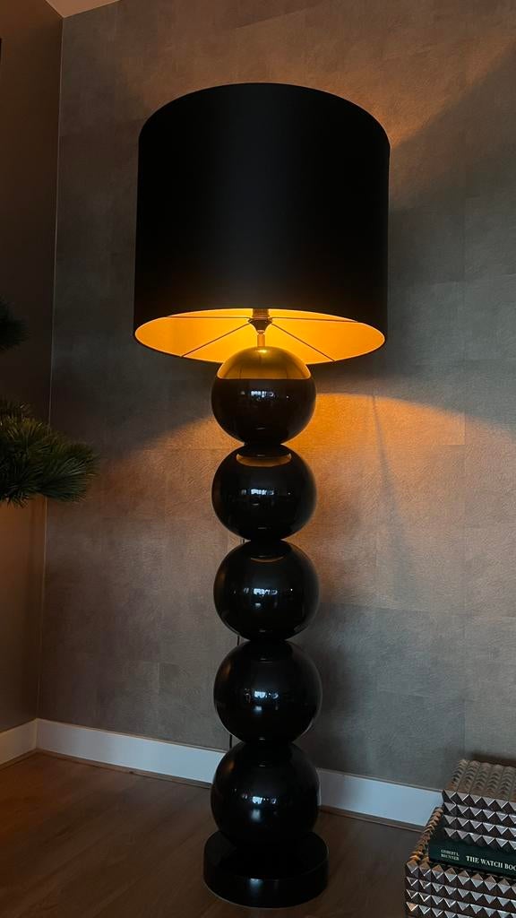 Stout Bollen Vloerlamp Milano Zwart/Champagne Arowonen, Huis en Inrichting, Ophalen, Zo goed als nieuw, Modern, 150 tot 200 cm