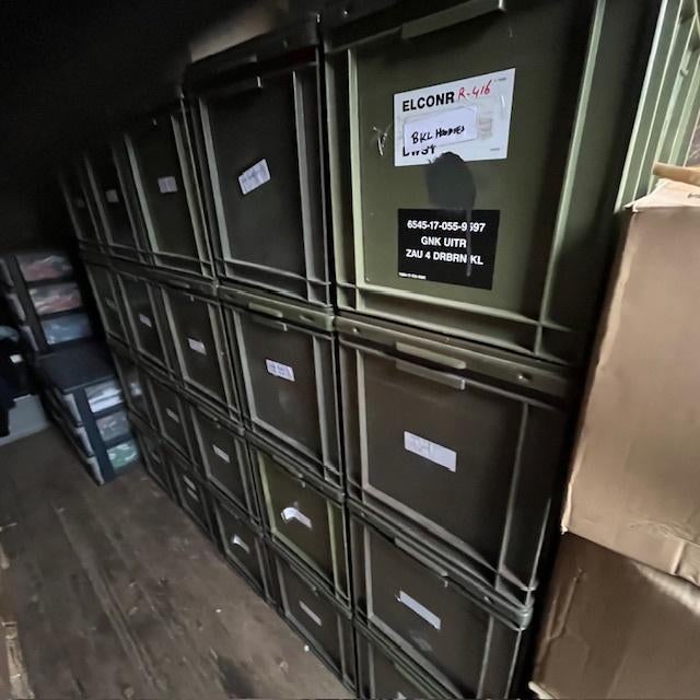 Zeer stevige stapelbaar leger kisten voor 30 euro per stuk., 40 tot 60 cm, 50 tot 75 cm, Ophalen of Verzenden, Zo goed als nieuw