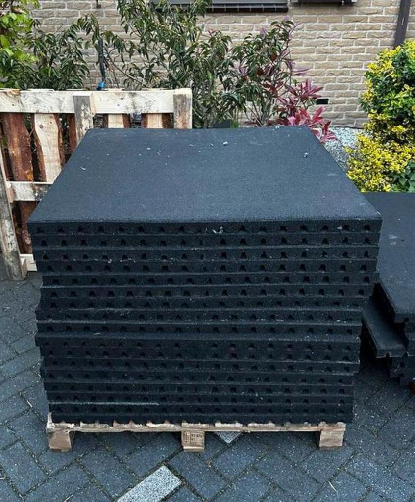 Stalmatten 1x1m 4cm dik, Ophalen of Verzenden, Zo goed als nieuw, Overige soorten