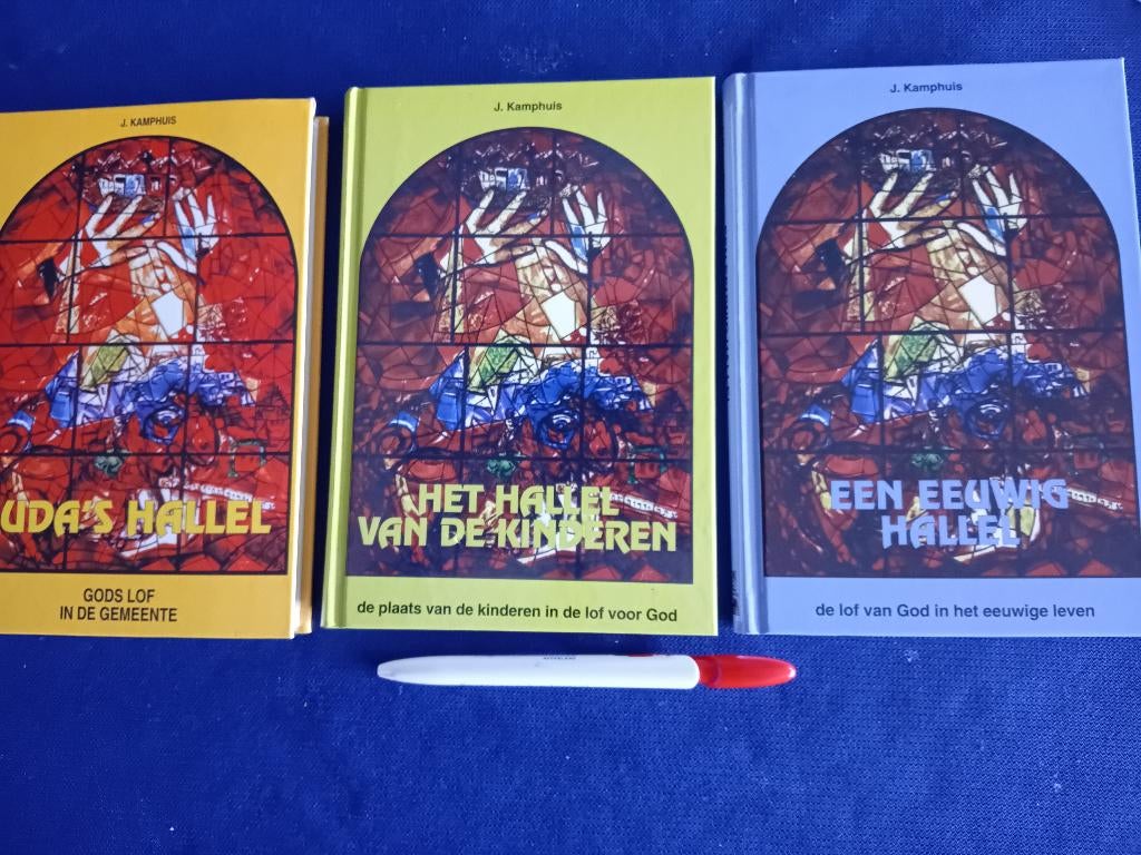  J Kamphuis. 3 x  Hallel., Ophalen of Verzenden, Zo goed als nieuw, Christendom | Protestants