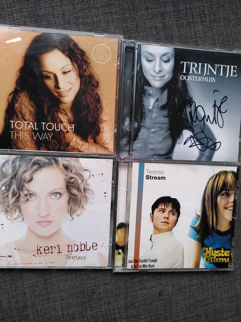 Trijntje Oosterhuis handtekening gesigneerd Noble Twarres, Ophalen of Verzenden, Zo goed als nieuw