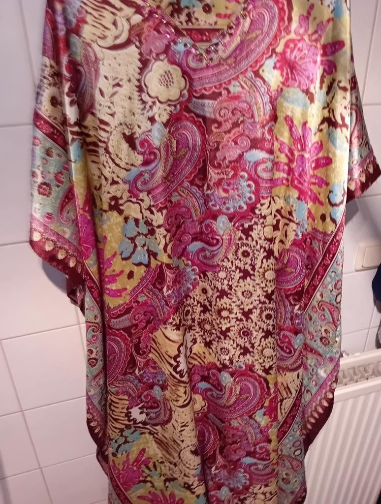 Mooie aparte kafkan met steentjes aan de hals, Ophalen of Verzenden, Zo goed als nieuw