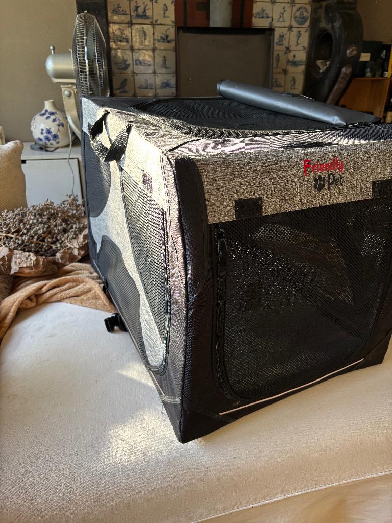 Adori Reis Bench Zwart - Hondenbench -61x44x44cm, Dieren en Toebehoren, Hondenbenches, Ophalen of Verzenden, Zo goed als nieuw