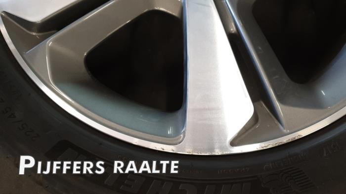 Velg + Band van een Peugeot 308, Gebruikt, -, -, -
