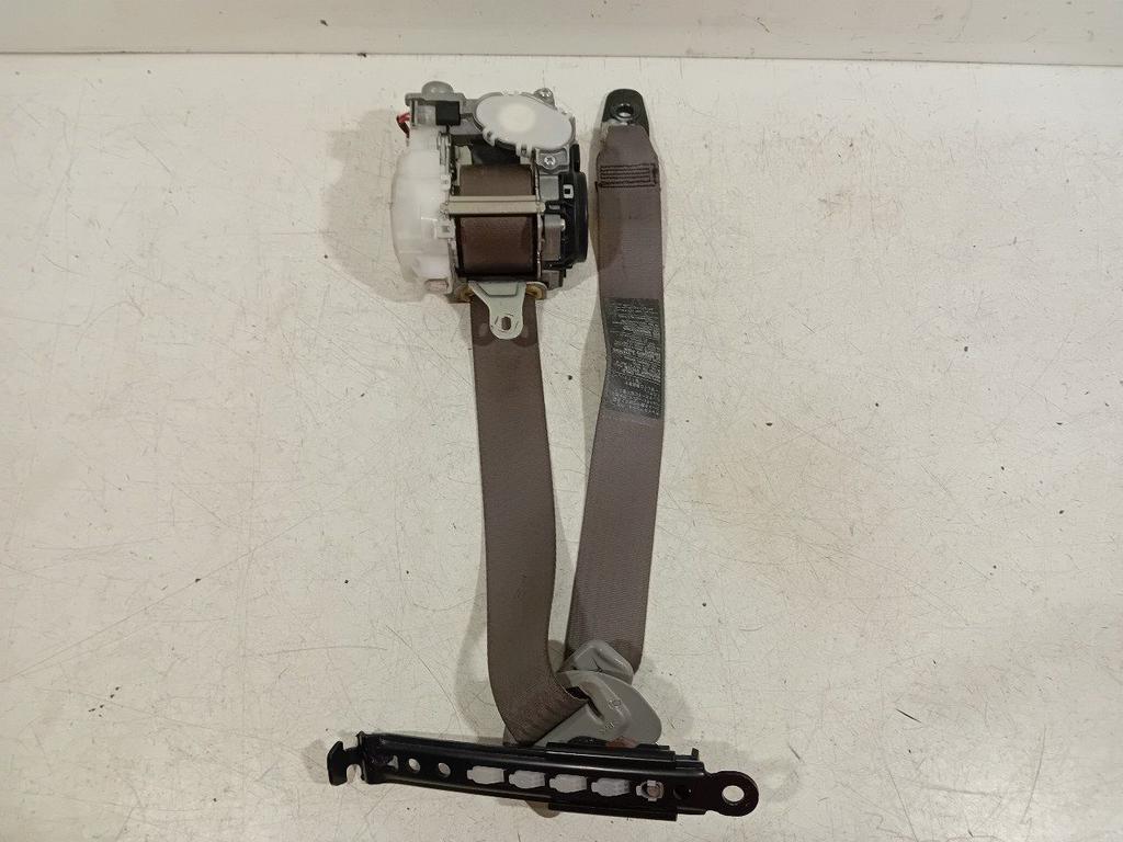Veiligheidsgordel rechts voor Lexus GS, Auto-onderdelen, Onderdelen@venauto.nl, Van der Ven Autorecycling B.V., Gebruikt, Ettenseweg 76, 4706 PB Roosendaal, The Netherlands