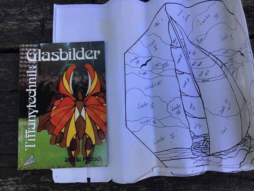 Tiffany techniek boekje + tekening zeilboot, Hobby en Vrije tijd, Overige Hobby en Vrije tijd, Ophalen of Verzenden